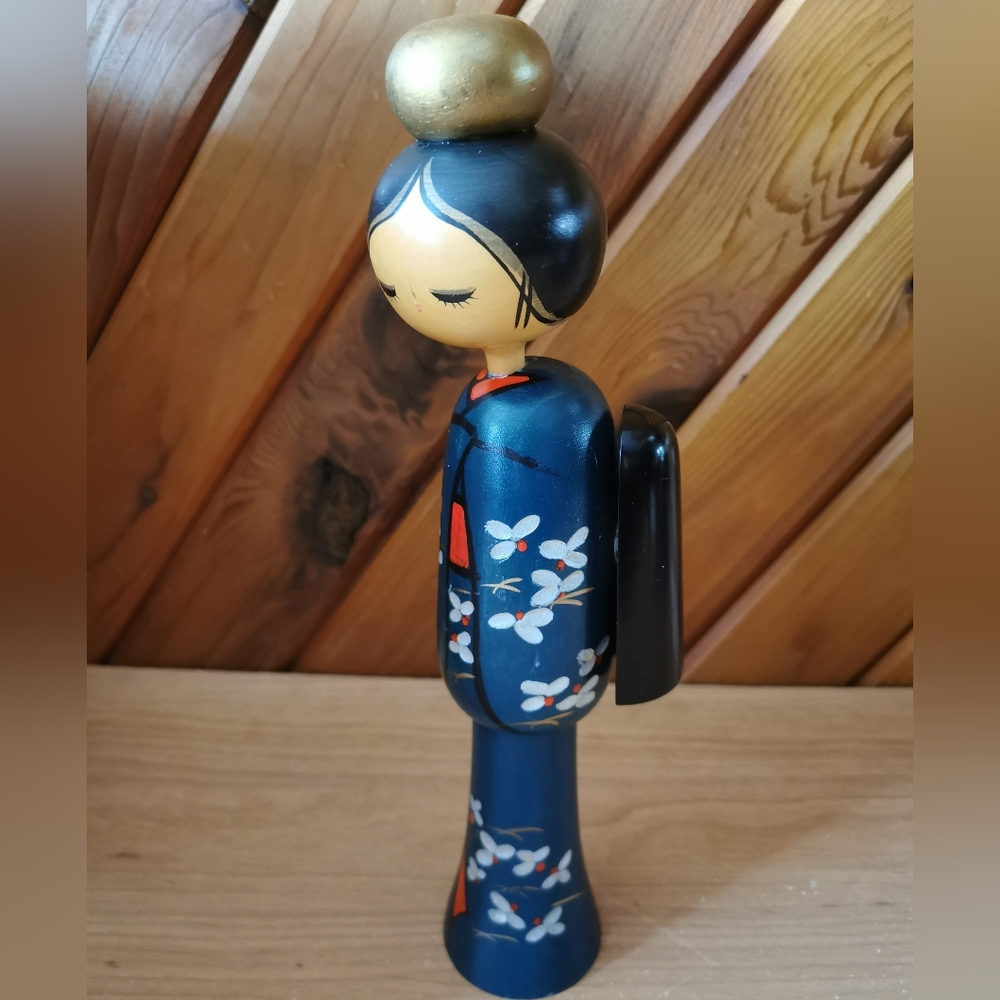 Vintage Kokeshi Doll - Picture 5 of 7